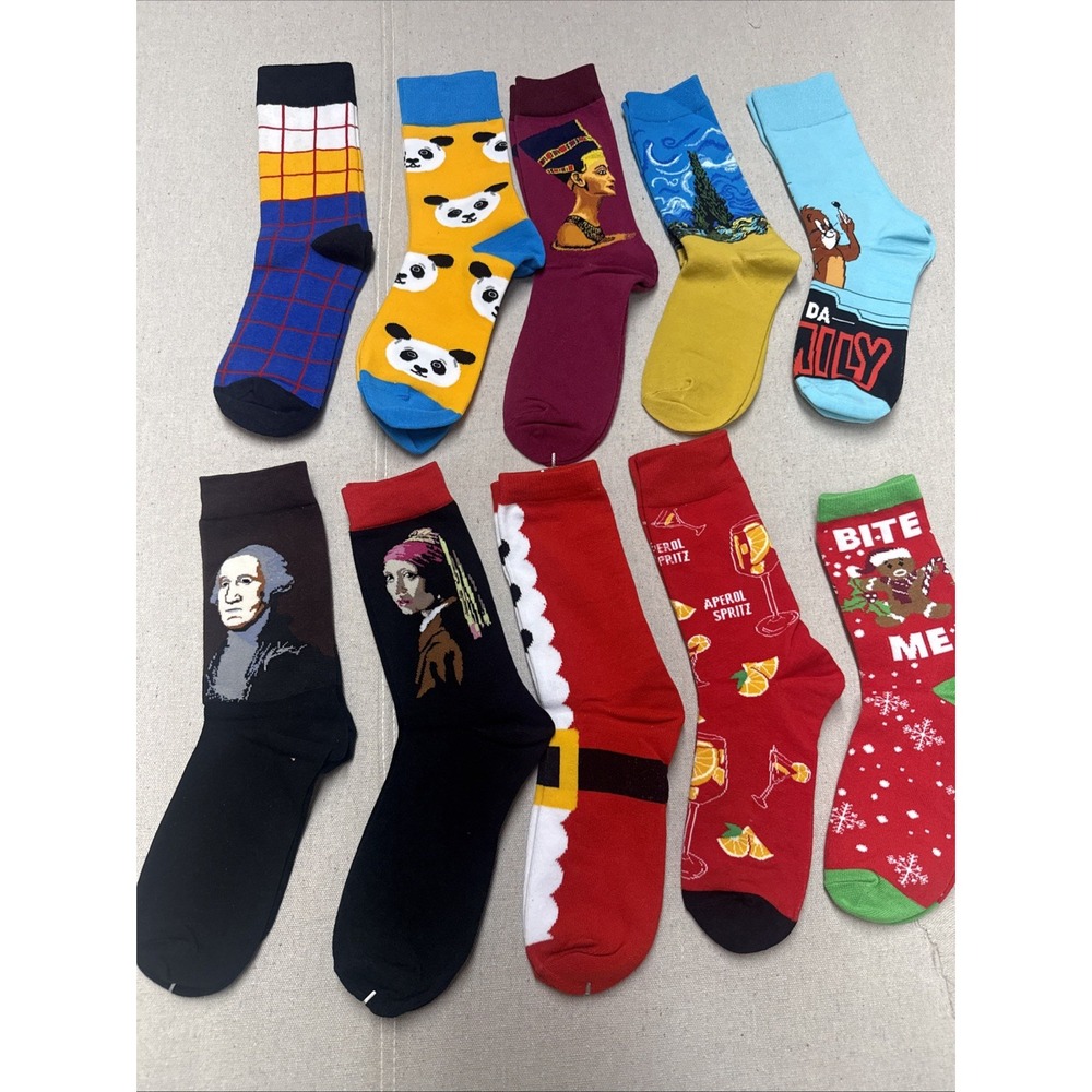 Different Touch Crew Socks Novelty Art Holiday Multi-Color 9-12 Like New